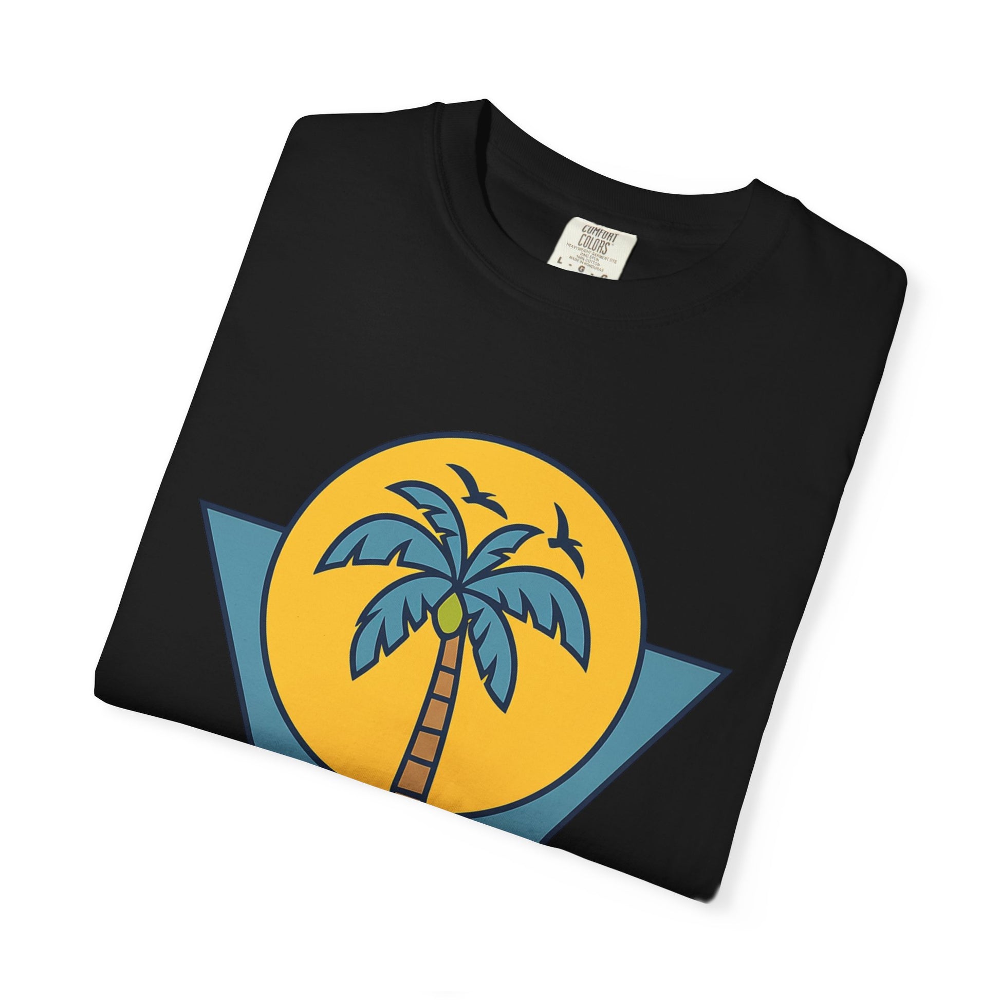 Tropical Vintage T-Shirt - Casual Beachwear, Summer Vibes, Gift for Him/Her, Vacation Tee, Outdoor Activities