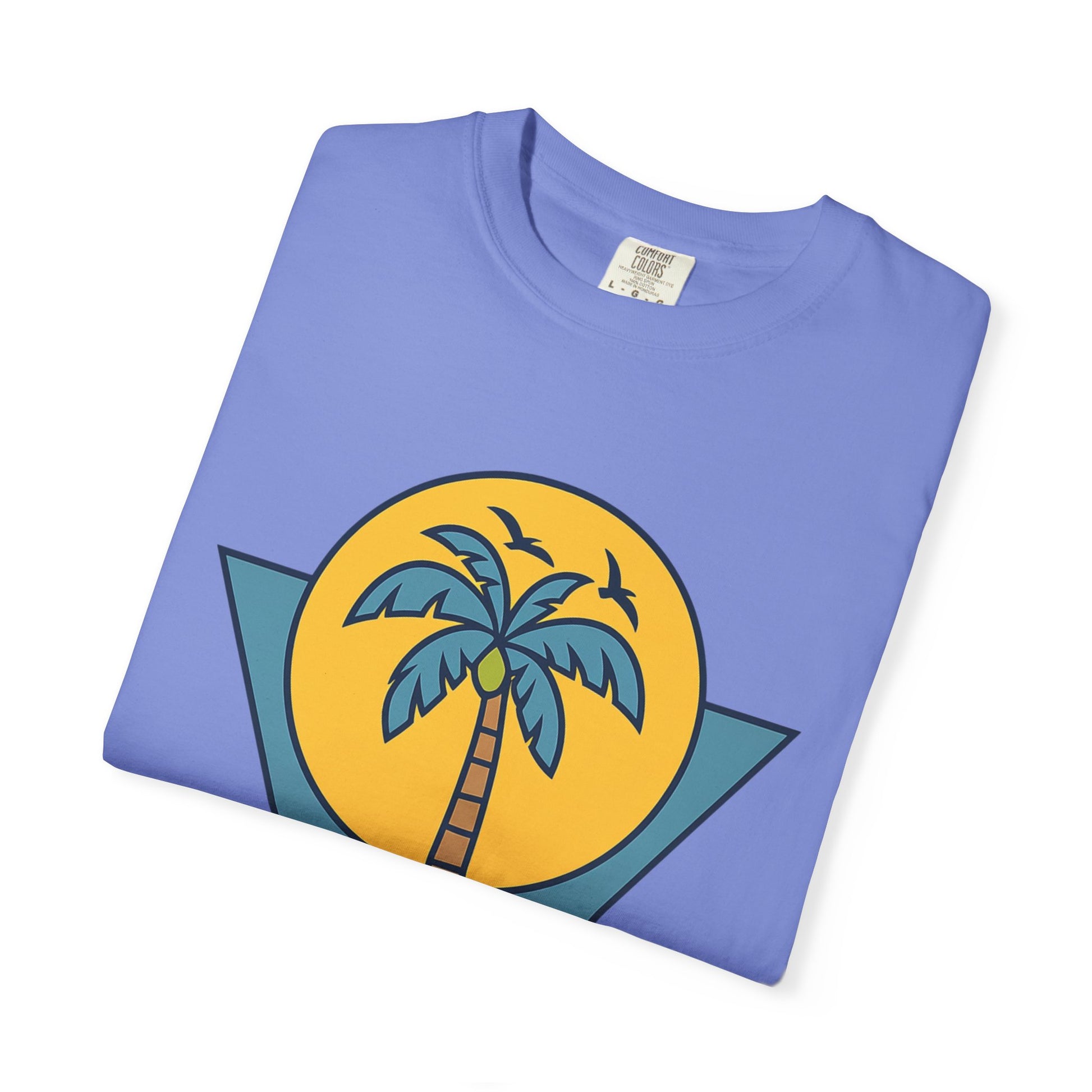 Tropical Vintage T-Shirt - Casual Beachwear, Summer Vibes, Gift for Him/Her, Vacation Tee, Outdoor Activities