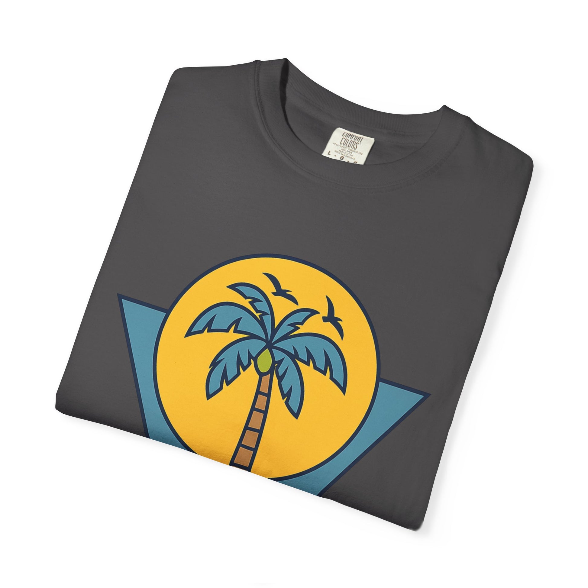 Tropical Vintage T-Shirt - Casual Beachwear, Summer Vibes, Gift for Him/Her, Vacation Tee, Outdoor Activities